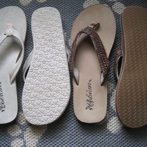 Cobian Sandals Flip Flops 2 Pair - size 9